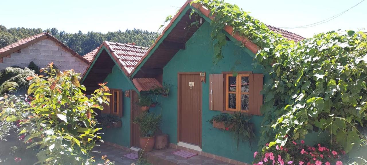 Casa Moreira´s Chalés Monte Verde  Exterior foto